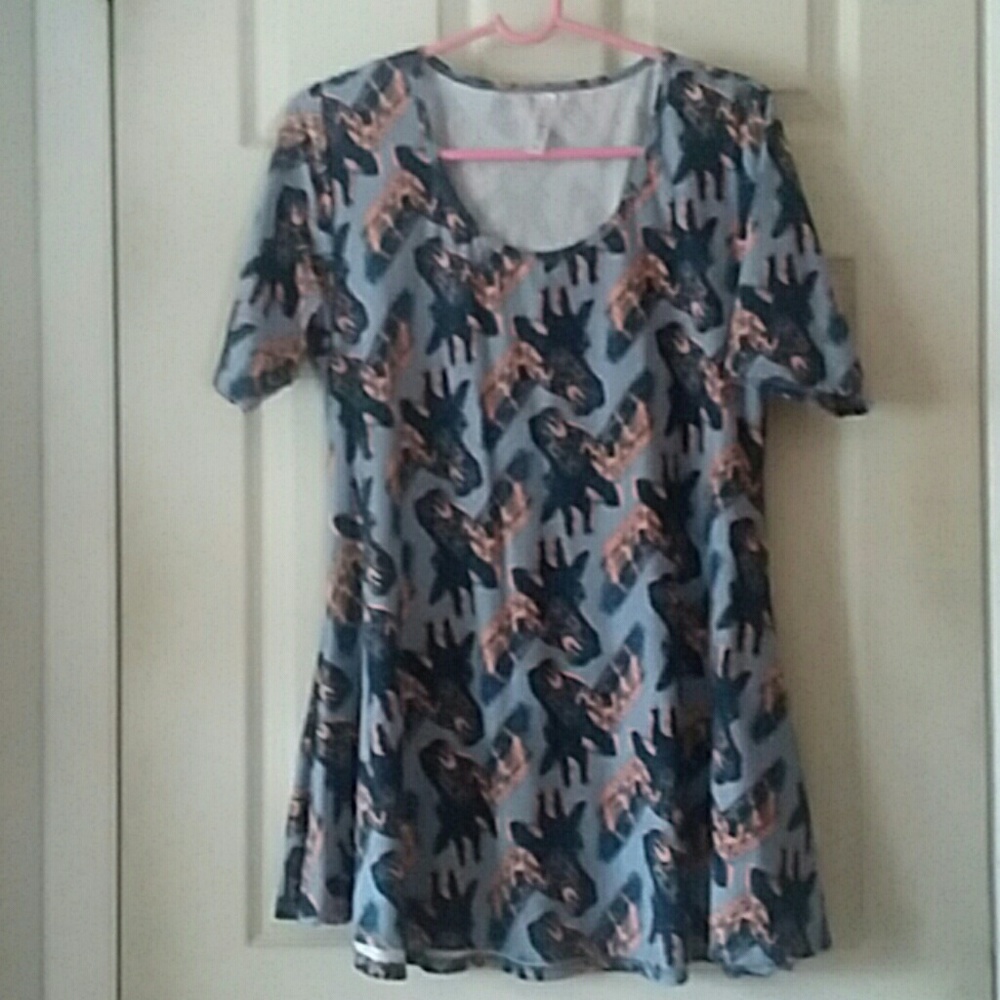 LulaRoe Giraffe print top